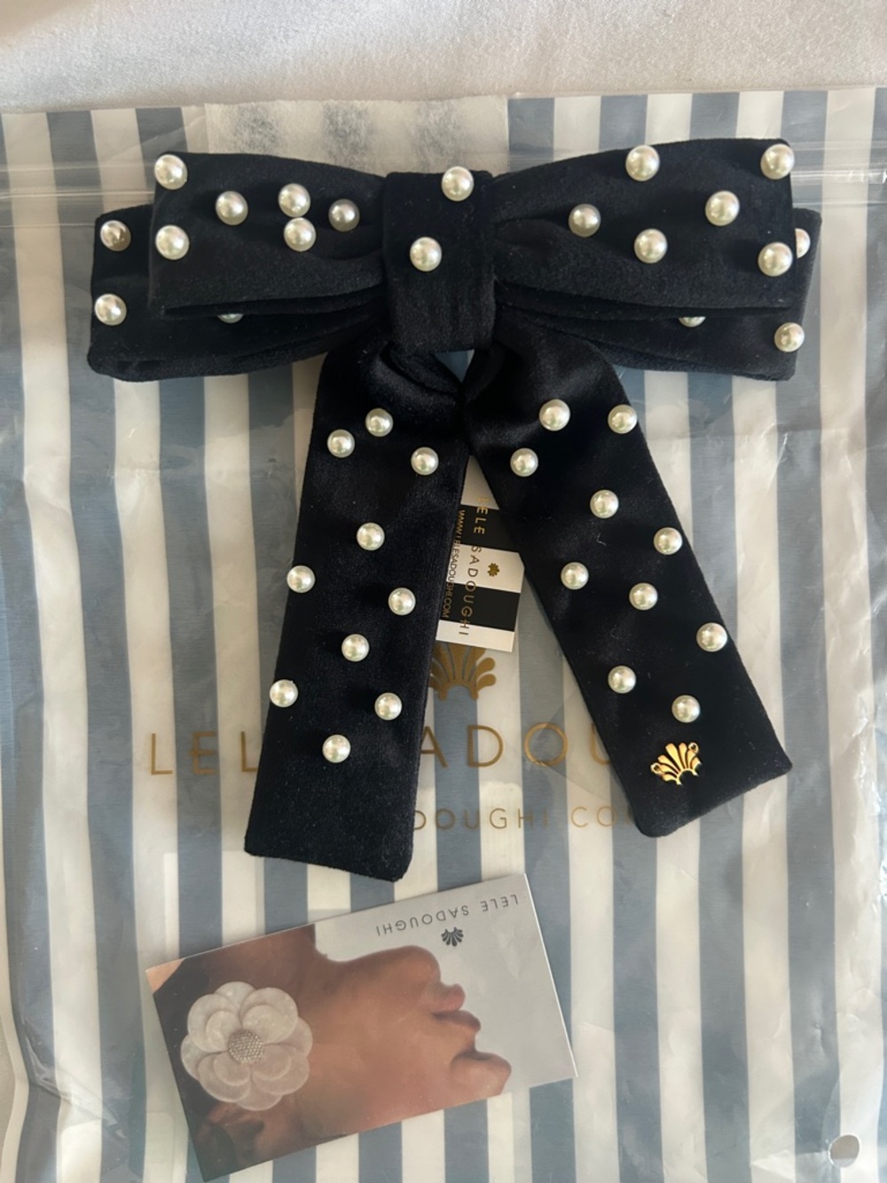 Lele Sadoughi Black Velvet Bow barette